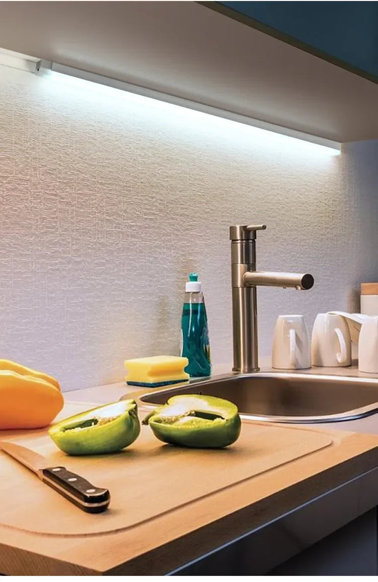 Luz noturna com sensor de movimento LED, recarregável, de indução, portátil, sem fio, magnética, para armário, cozinha, sala de cabeceira